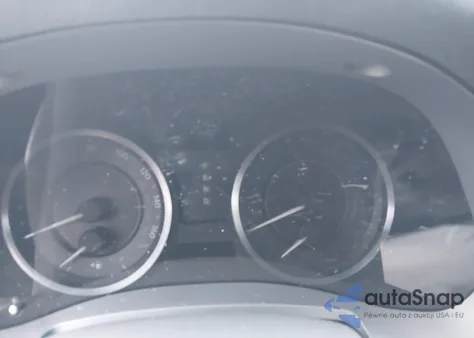 2015 Lexus Is 250C z USA, uszkodzony, nr VIN JTHFF2C23F2533277